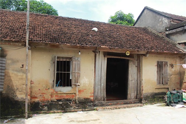 hai chau be mo coi o bac giang: “troi mua, con chi lo bo me o tren troi bi uot” - 7