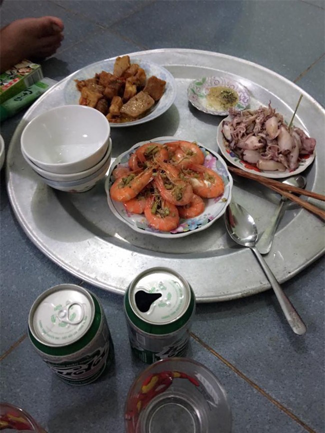 Chị em thách thức cao thủ chi tiêu, khoe nhau mâm cơm 60 nghìn đầy ắp món ngon - Ảnh 8.