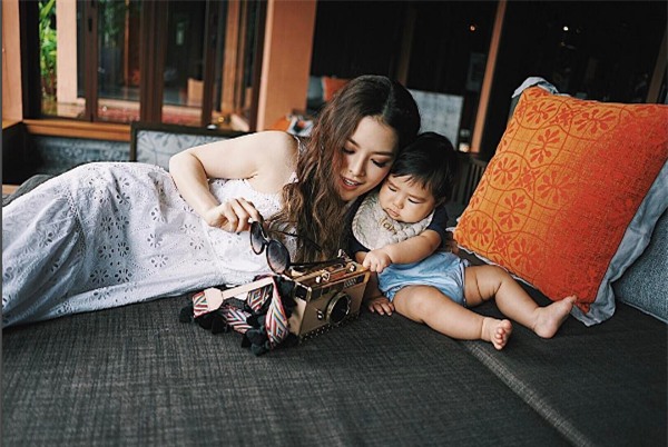 Bí quyết giữ lửa của cặp vợ chồng tiên đồng ngọc nữ 12 năm bên nhau vẫn quấn như sam - Ảnh 10.
