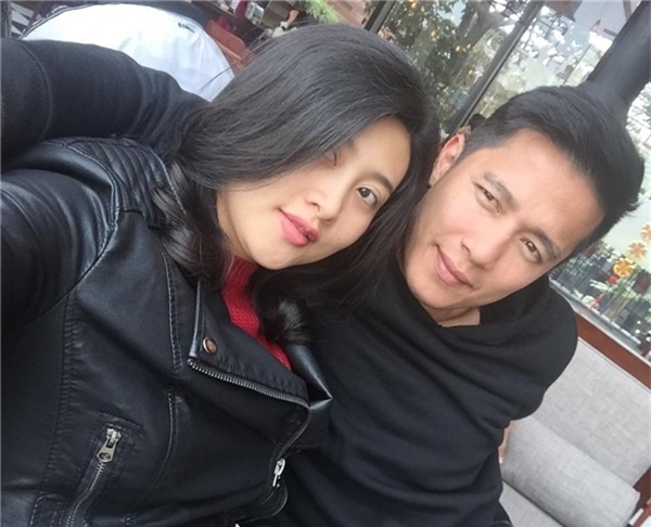 Được biết, Sỹ Mạnh cũng vừa kết hôn vào khoảng đầu tháng 7/2017 với bạn gái là người mẫu, diễn viên Trúc Nguyễn. - Tin sao Viet - Tin tuc sao Viet - Scandal sao Viet - Tin tuc cua Sao - Tin cua Sao