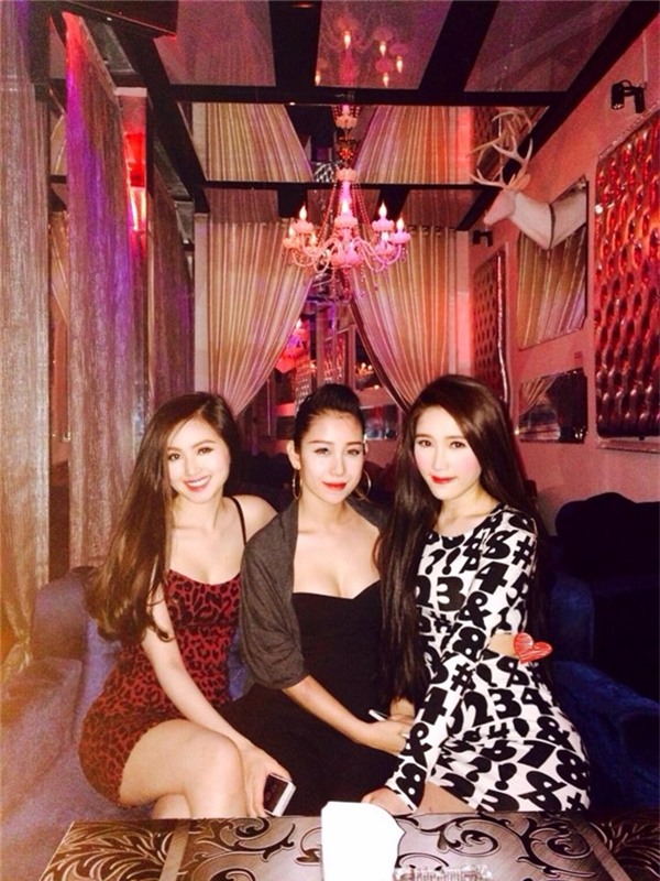 Bảo Thy cũng từng&nbsp;lên tiếng bênh vực anh trai trước nhiều lời chỉ trích của mọi người. - Tin sao Viet - Tin tuc sao Viet - Scandal sao Viet - Tin tuc cua Sao - Tin cua Sao