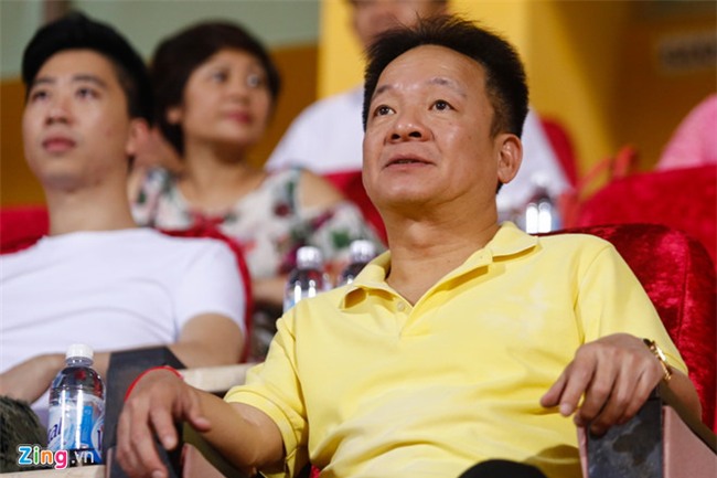 Phan phao bau Duc, bau Hien de cu Hoang Anh Tuan len tuyen hinh anh 1