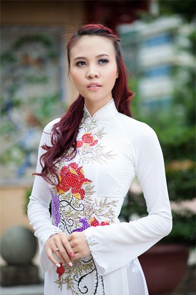 Nhan sac nguoi dep Tay vua chia se 'dinh hon' voi Cuong Do La hinh anh 12