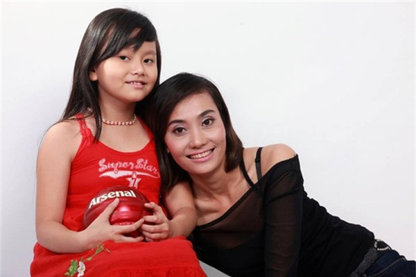 Hạnh Thúy&nbsp;đã thề với lòng mình rằng, nếu con không thể nghe nói, sinh hoạt như một đứa trẻ bình thường thì cả cuộc đời này cô sẽ không sinh thêm bất cứ đứa con nào, sẽ chỉ tập trung mọi thứ, sống và bên cạnh con suốt đời. - Tin sao Viet - Tin tuc sao Viet - Scandal sao Viet - Tin tuc cua Sao - Tin cua Sao