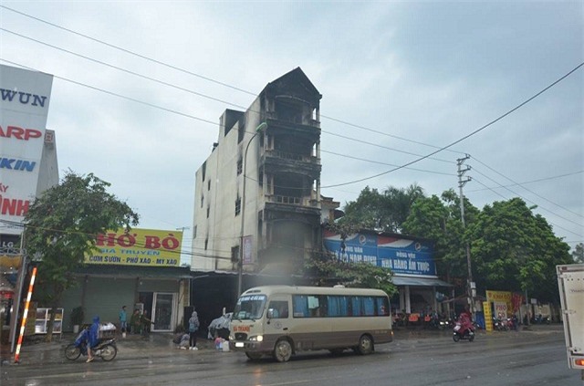 chay nha hn, 2 be gai tu vong: “tieng keu cua tre lim dan, moi nguoi danh bat luc” - 1