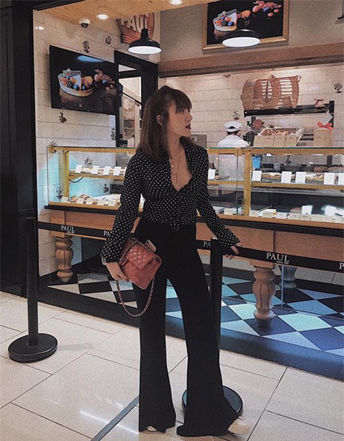 hoa tiet cham bi dang "song day" manh me, moi quy co deu nen co trong tu do - 3