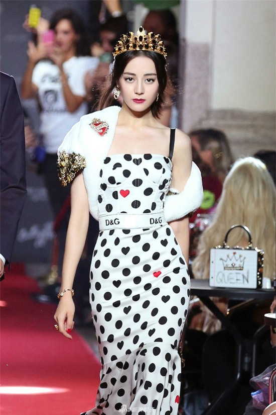 hoa tiet cham bi dang "song day" manh me, moi quy co deu nen co trong tu do - 8