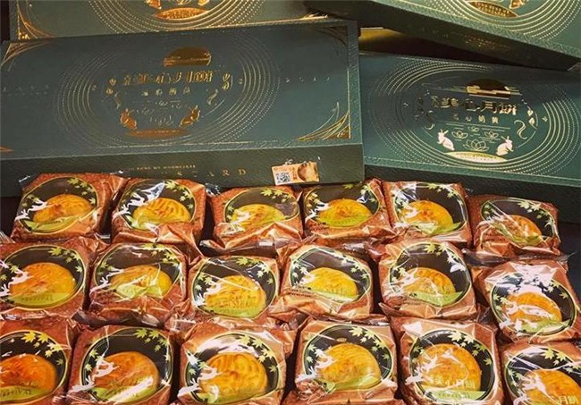 bánh trung thu, bánh trung thu xách tay, bánh trung thu cao cấp, bánh trung thu truyền thống, rằm trung thu