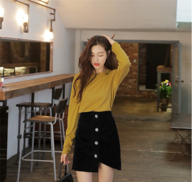 Thời trang mùa thu năm nay sẽ không trọn vẹn nếu thiếu đi những màu sắc này - Ảnh 1.