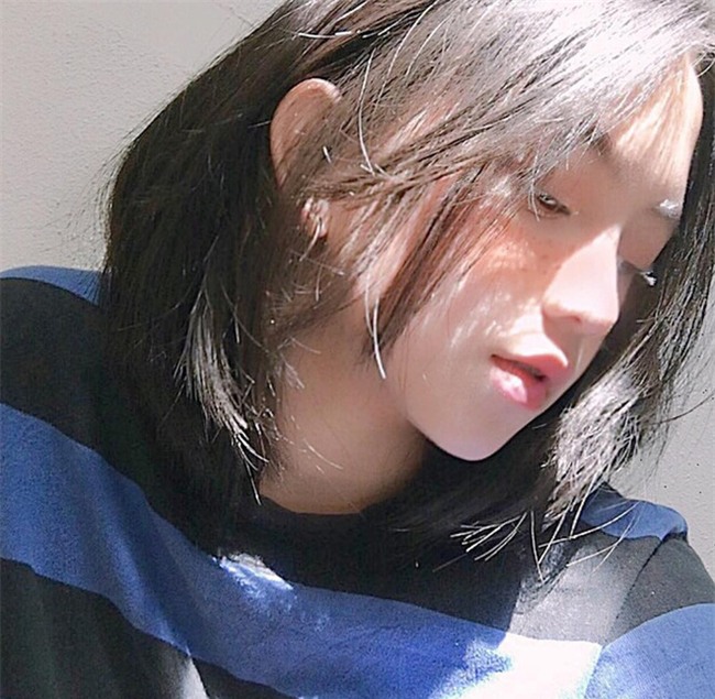 Nữ sinh Đà Lạt sở hữu góc nghiêng ăn đứt dàn hot girl Instagram Nhật - Hàn - Ảnh 4.