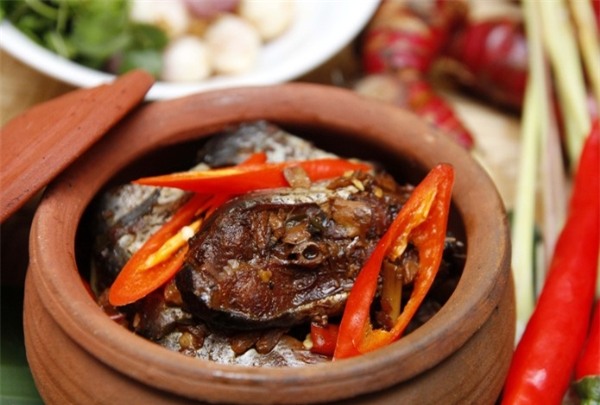 gà chín cựa, đặc sản nhà giàu, cá kho Vũ Đại, nấm mối