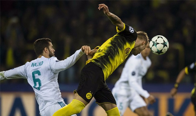 Và tạo ra nhiều cơ hội có thể dứt điểm ghi bàn