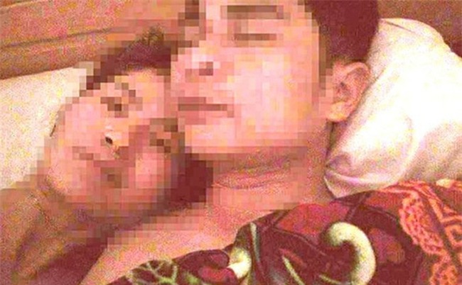 Dính nghi án lộ ảnh nóng, cả Chủ tịch xã và nữ cán bộ đều không đến nhiệm sở