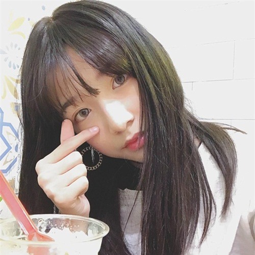 hot girl 15 tuoi tiet lo bi mat khien hang loat dan ong tren the gioi khoc rong - 5