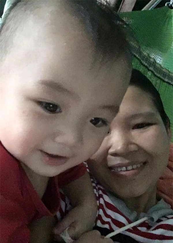 roi nuoc mat truoc loi tam su nhoi long cua me ung thu tu choi dieu tri de giu con - 2