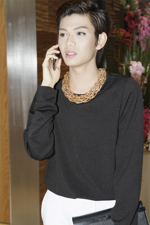 khong phai tran thanh, dao ba loc moi la sao nam trang diem nhieu nhat showbiz viet - 17