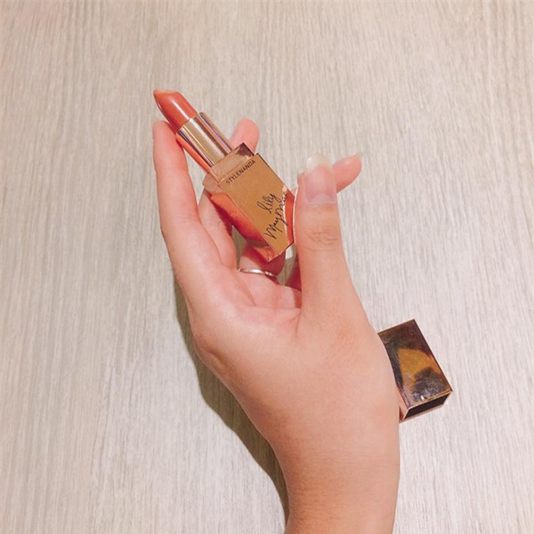 khong phai tran thanh, dao ba loc moi la sao nam trang diem nhieu nhat showbiz viet - 9