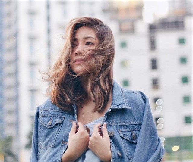 Chia sẻ đầy cảm hứng của nữ nhạc sĩ xinh đẹp bị bệnh vẩy nến - Ảnh 1.