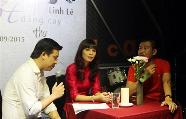 duong tinh kin tieng cua giam doc vtv24 quang minh va ba xa hinh anh 6