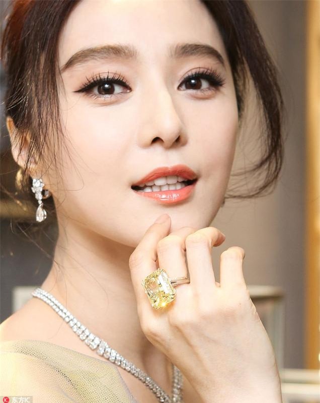 Chi 92 tỉ để làm lông mày, và đây là đôi lông mày mà người phụ nữ này nhận được - Ảnh 6.