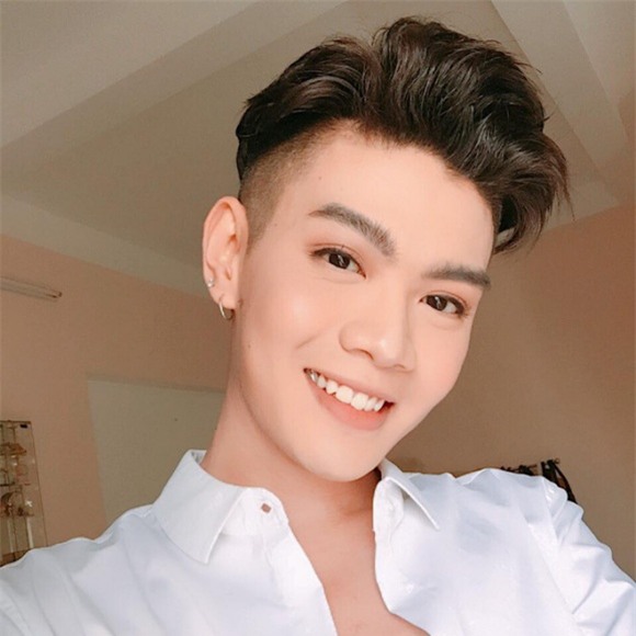 sao việt, đào bá lộc, ảnh đào bá lộc nữ tính, đào bá lộc yêu đồng tính, đào bá lộc là ai,chuyện làng sao