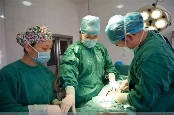 khi dau de ai cung doi mo nhung me co biet mot ca sinh mo dau don the nao khong? - 8