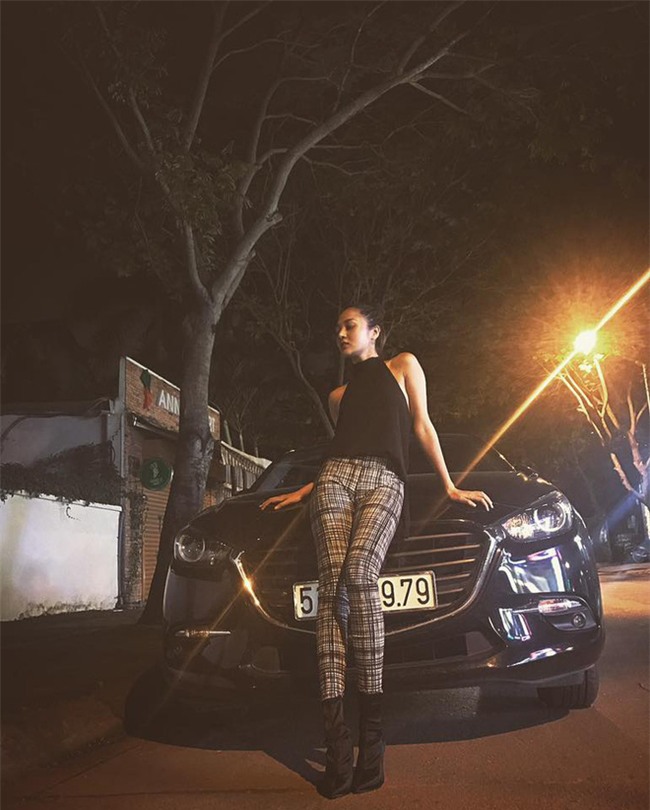 Chán trong nước, sao Việt sang hẳn trời Tây để đọ dáng street style - Ảnh 23.