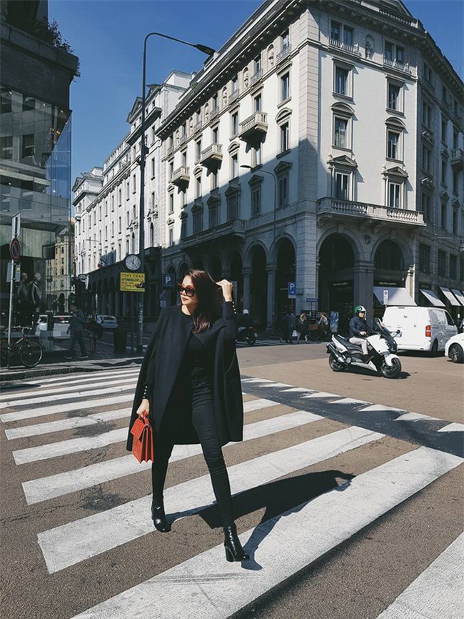 Chán trong nước, sao Việt sang hẳn trời Tây để đọ dáng street style - Ảnh 8.