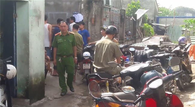 vo khoc gao phat hien chong tu vong trong phong tro - 1