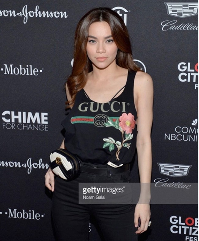 chiec tui deo that lung co gi hot ma ha ho cu dung di dung lai? - 1