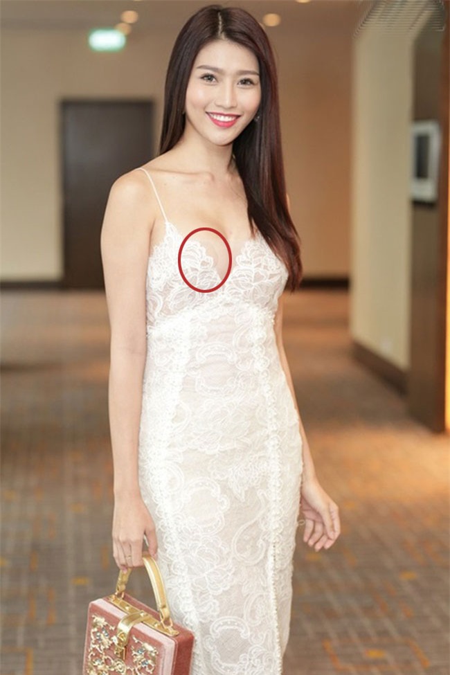 Minh Hằng diện đồ như mẫu game, Ngọc Trinh mặc váy có như không lọt top sao thảm họa-10