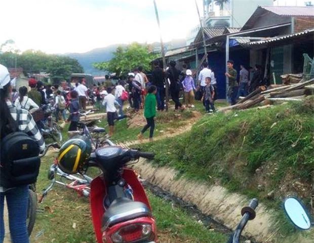 Sơn La: Nữ sinh lớp 7 tố bị 4 thanh niên hiếp dâm tập thể khi ở nhà một mình - Ảnh 1.