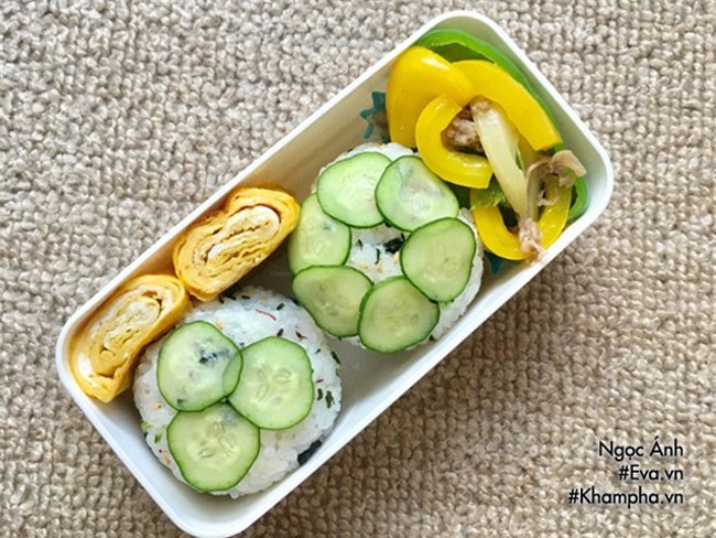 sang nhat song, co nang 9x viet khoe nhung hop com van phong tu nau nhin da mat - 10