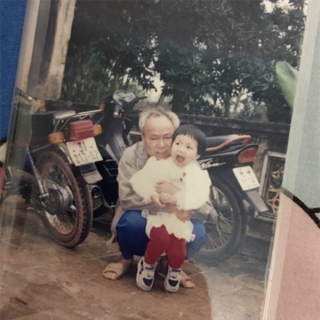 Bí mật cảm động về người ông quá cố đằng sau món bánh mì kẹp kem bao người chê kỳ quặc - Ảnh 4.