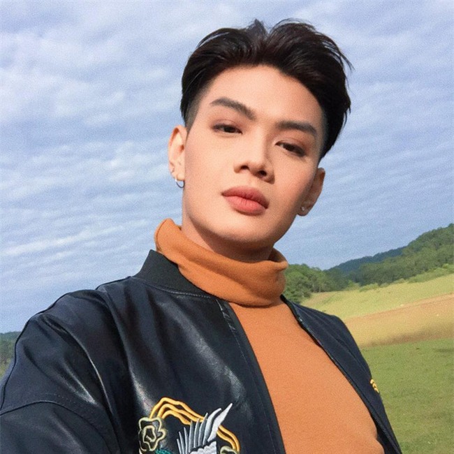 Trông thế thôi, chứ Đào Bá Lộc cũng cuồng son chẳng thua kém gì các chị em đâu nhé! - Ảnh 19.