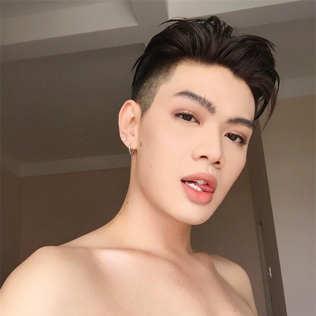 Trông thế thôi, chứ Đào Bá Lộc cũng cuồng son chẳng thua kém gì các chị em đâu nhé! - Ảnh 20.