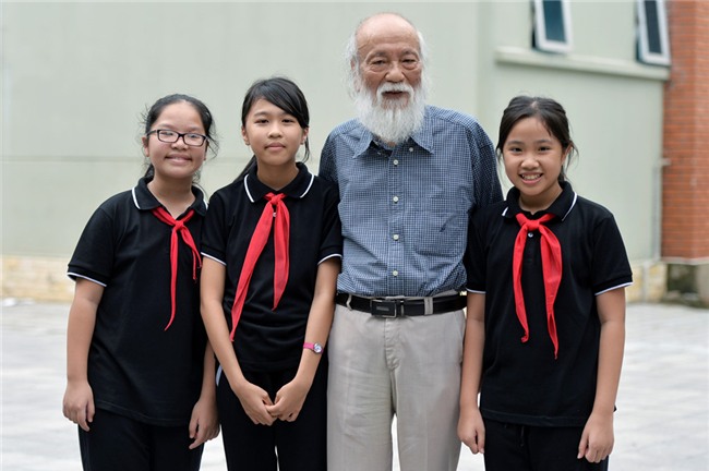 Truong bi to ha khac, hoc sinh THPT Luong The Vinh noi gi? hinh anh 1