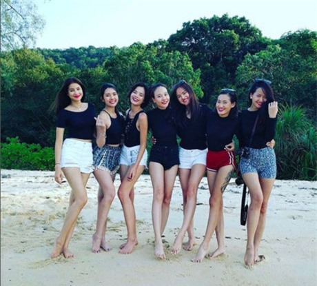 nhan sac ban gai moi cuong do la khi de mat moc va dien bikini thieu dot anh nhin - 14