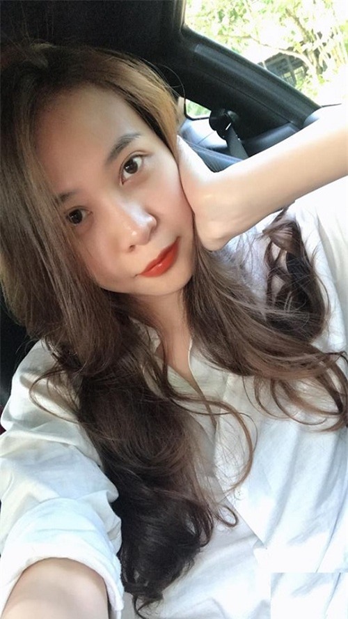 nhan sac ban gai moi cuong do la khi de mat moc va dien bikini thieu dot anh nhin - 2