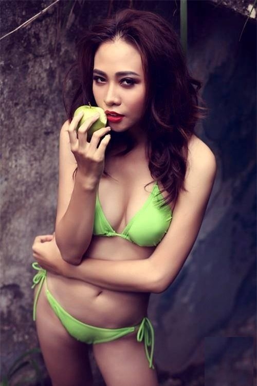 nhan sac ban gai moi cuong do la khi de mat moc va dien bikini thieu dot anh nhin - 8