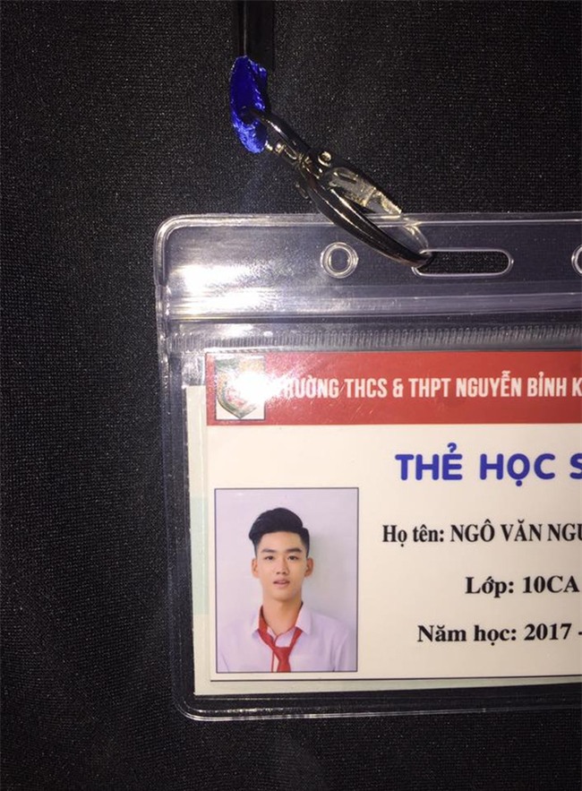 Nam sinh 15 tuổi và tấm ảnh thẻ khiến dân mạng dậy sóng - Ảnh 1.