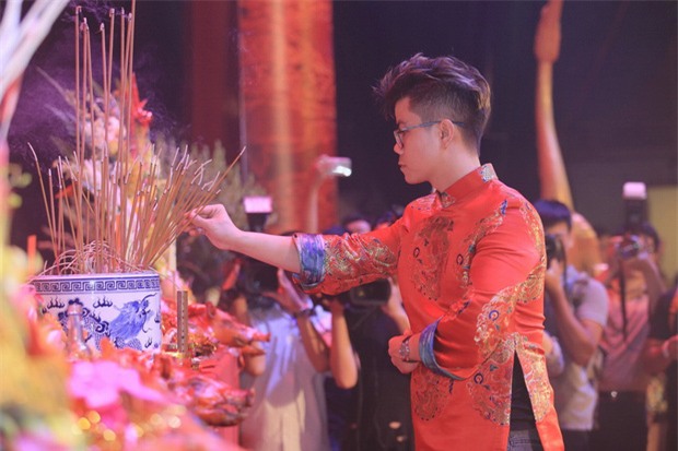 Các nghệ sĩ miền Bắc thành kính tổ chức Lễ giỗ tổ nghiệp sân khấu 2017 - Ảnh 11.