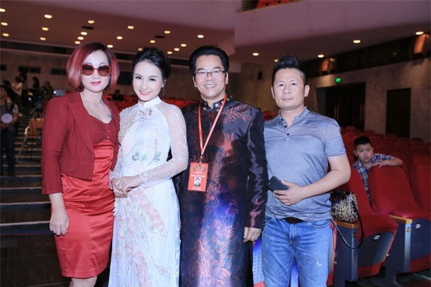 Các nghệ sĩ miền Bắc thành kính tổ chức Lễ giỗ tổ nghiệp sân khấu 2017 - Ảnh 7.