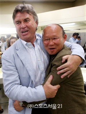 Cuu HLV U23 Han Quoc dan dat tuyen Viet Nam hinh anh 2