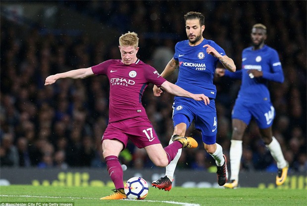 Hạ Chelsea, Man City đòi lại ngôi đầu từ tay Man Utd - Ảnh 3.