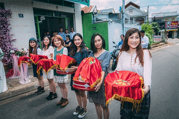 cuoi bo voi nhung dan be trap "lay" nhat mua cuoi 2017, quan khach 2 ho cung phai "cam nin" - 15