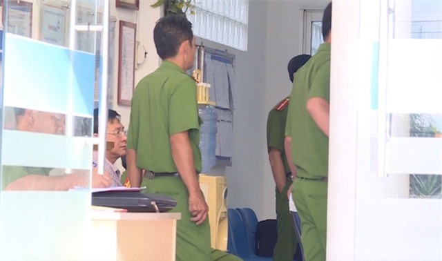 48 gio canh sat pha vu cuop ngan hang o Vinh Long hinh anh 1
