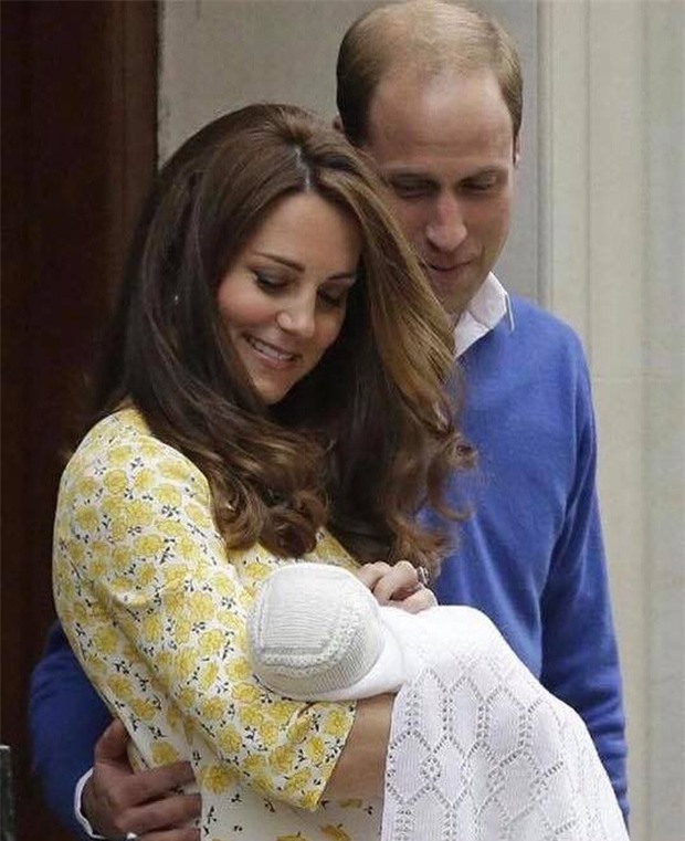 Hoàng tử William chẳng bao giờ nắm tay Công nương Kate ở nơi công cộng, nhưng lại luôn có hành động ngọt ngào này - Ảnh 7.