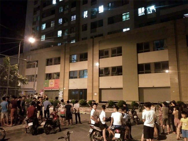 Hà Nội: Người phụ nữ trẻ rơi từ tầng 25 chung cư tử vong tại chung cư Tân Tây Đô - Ảnh 1.