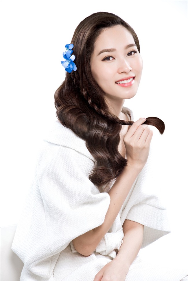 Từ con gái người thợ may thành con dâu đại gia bất động sản: "Lọ Lem" đời thực chính là Đặng Thu Thảo - Ảnh 2.